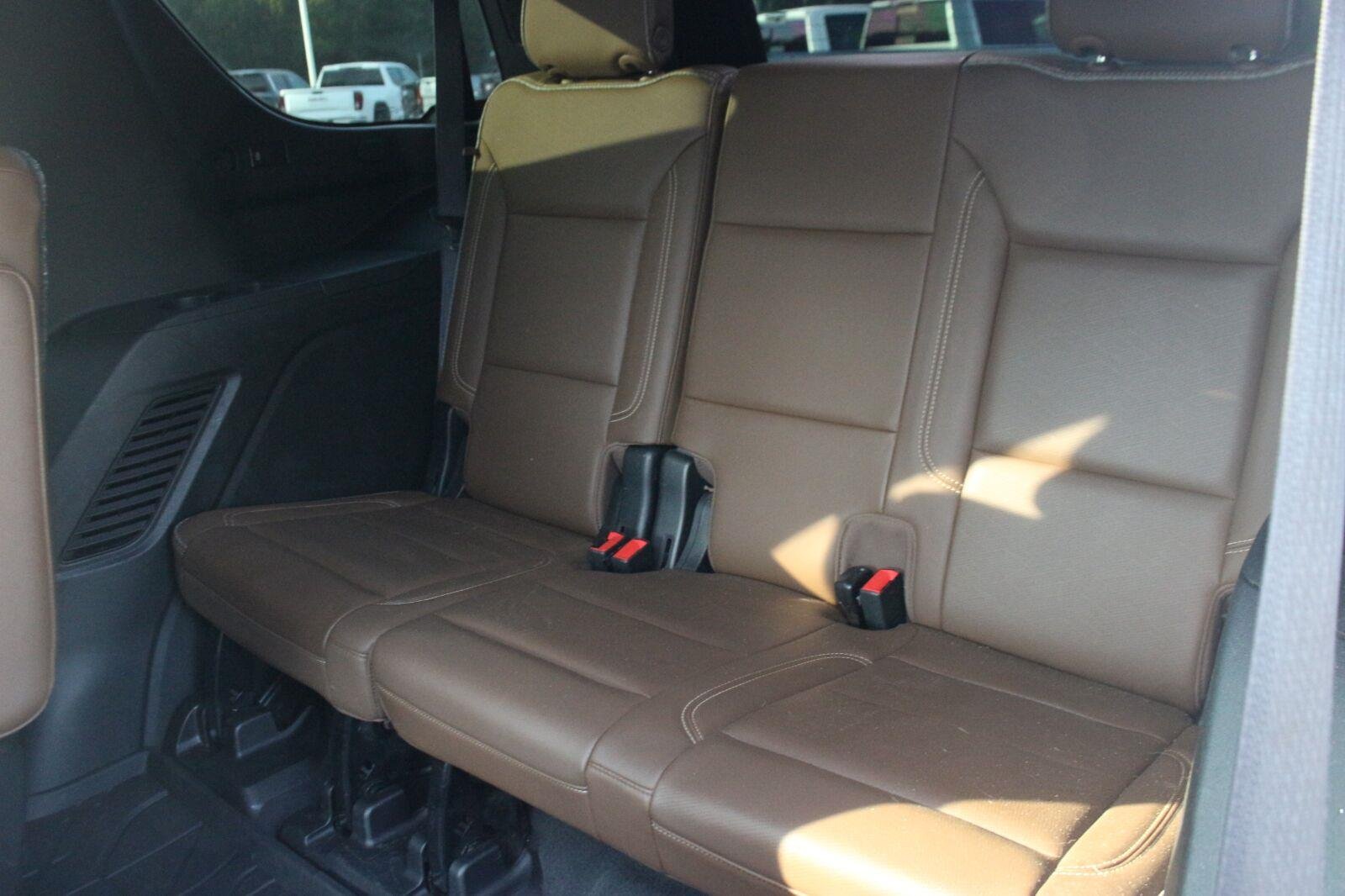 Used 2021 IRIDESCENT PEARL TRICOAT Chevrolet High Country image 37