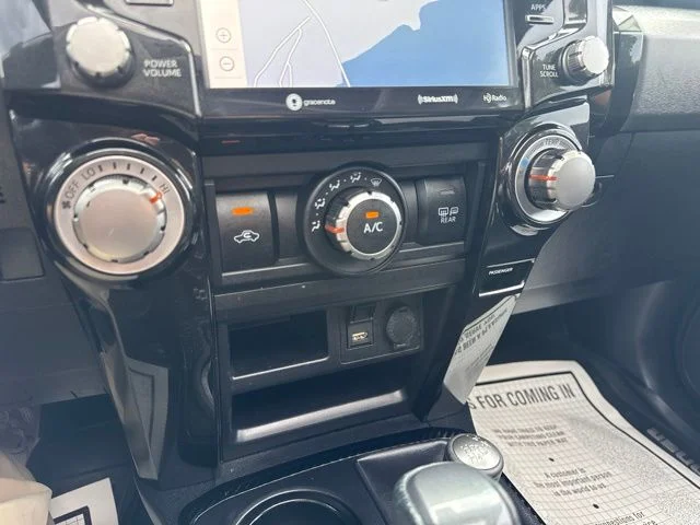 Used 2020 Gray Toyota Venture image 23