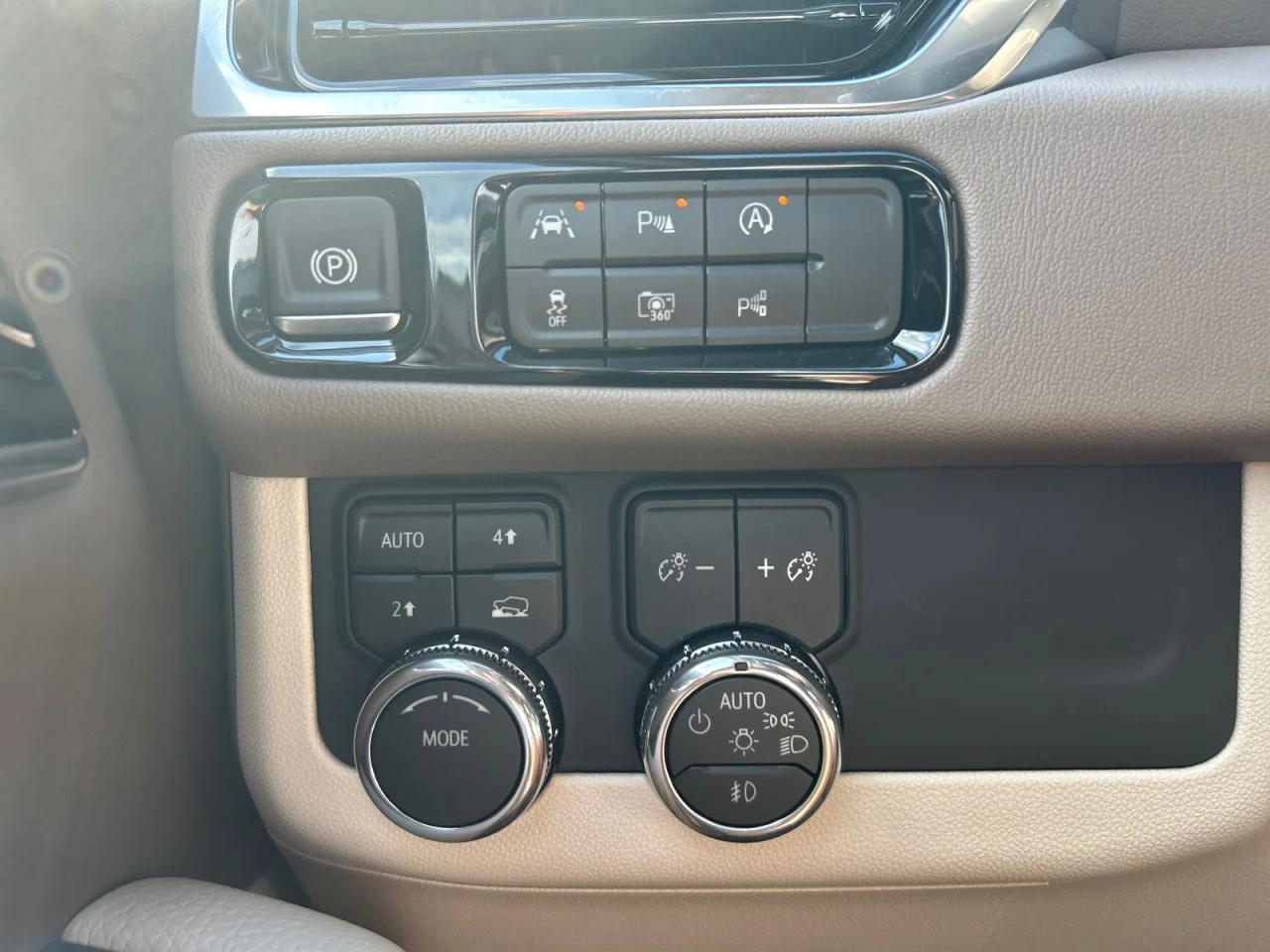 New 2026 Glacier White Tricoat GMC Denali image 15