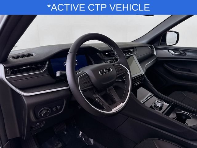 New 2025 Bright White Clear-Coat Exterior Paint Jeep Altitude X image 9