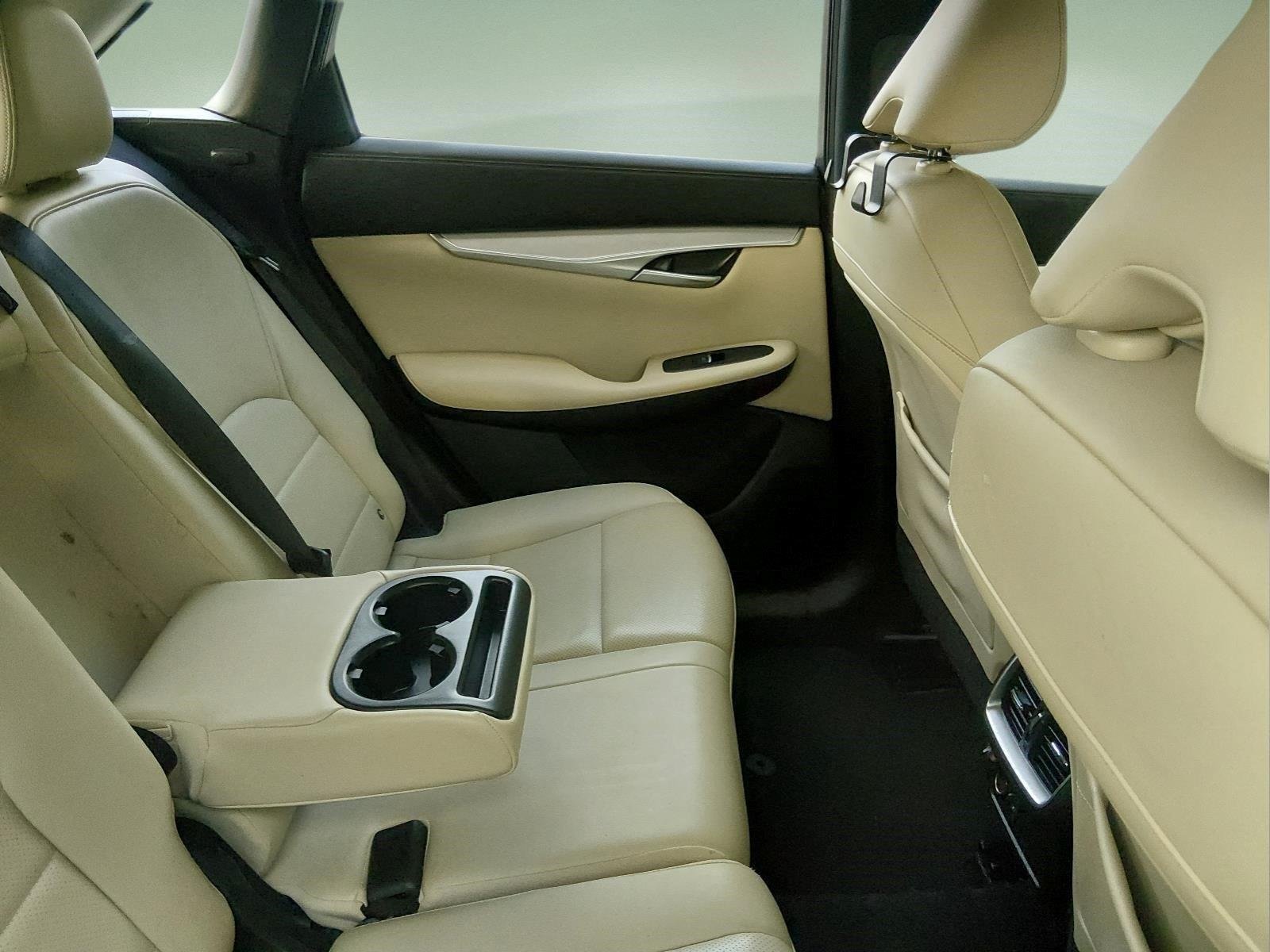 Used 2021 Majestic White INFINITI ESSENTIAL image 19