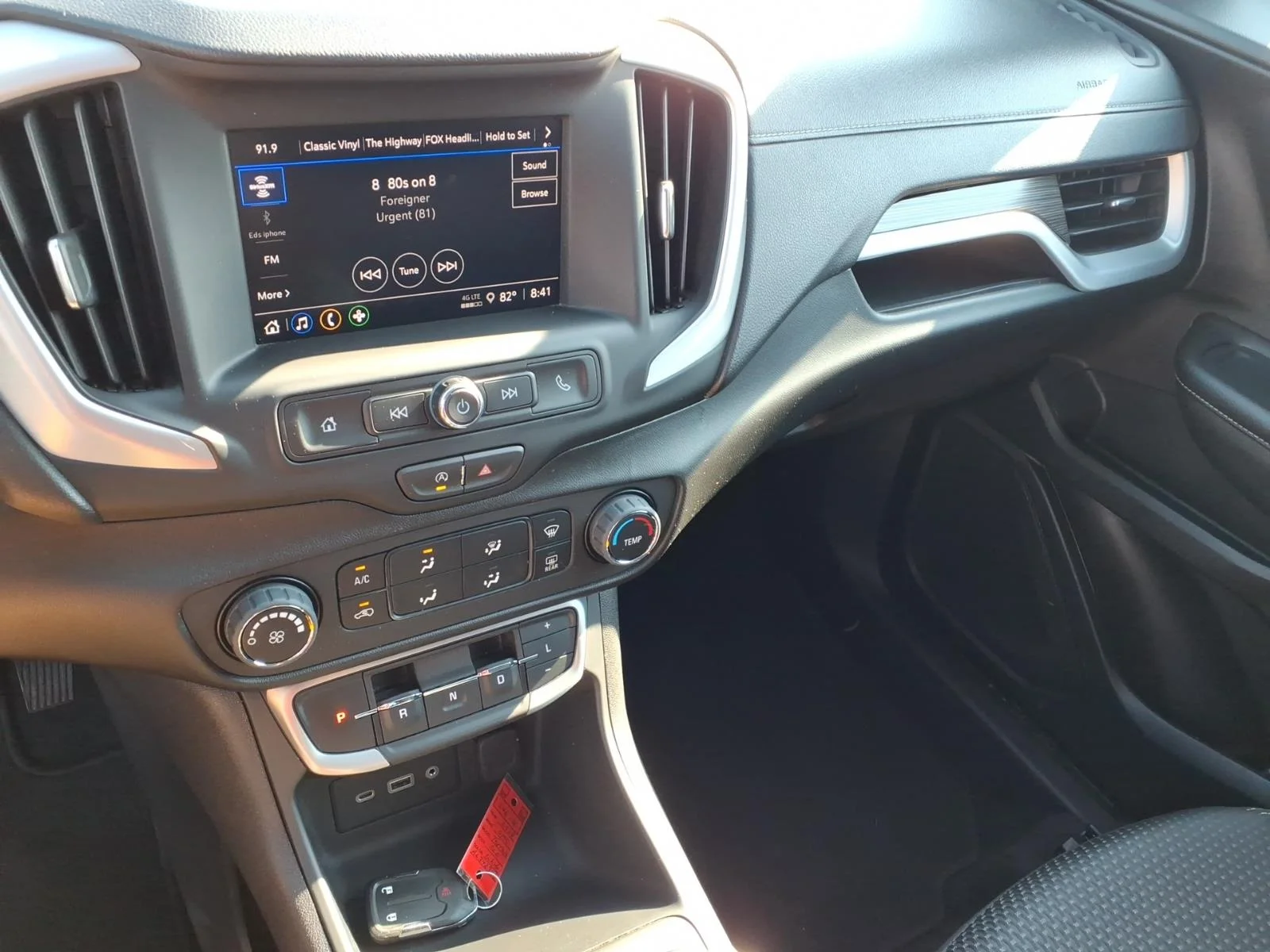 Used 2024 Summit White GMC SLE image 7