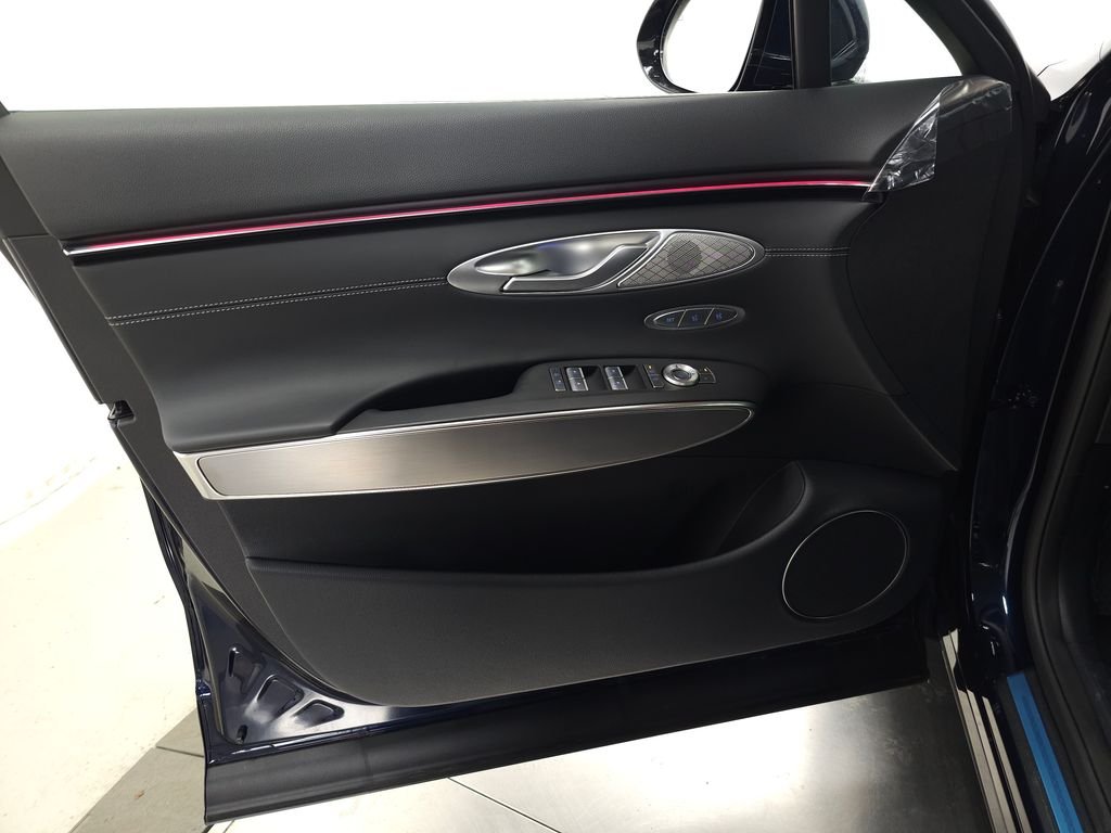 New 2026 Blue Genesis 2.5T SELECT image 9
