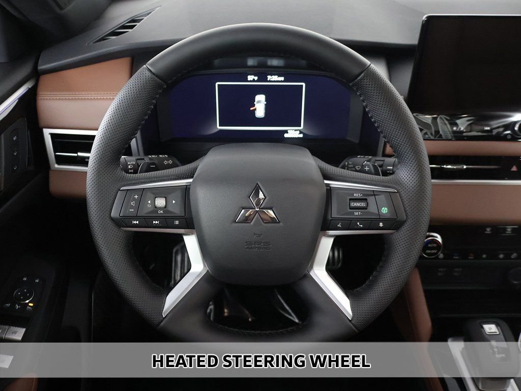 New 2025 Gray Mitsubishi SEL image 12