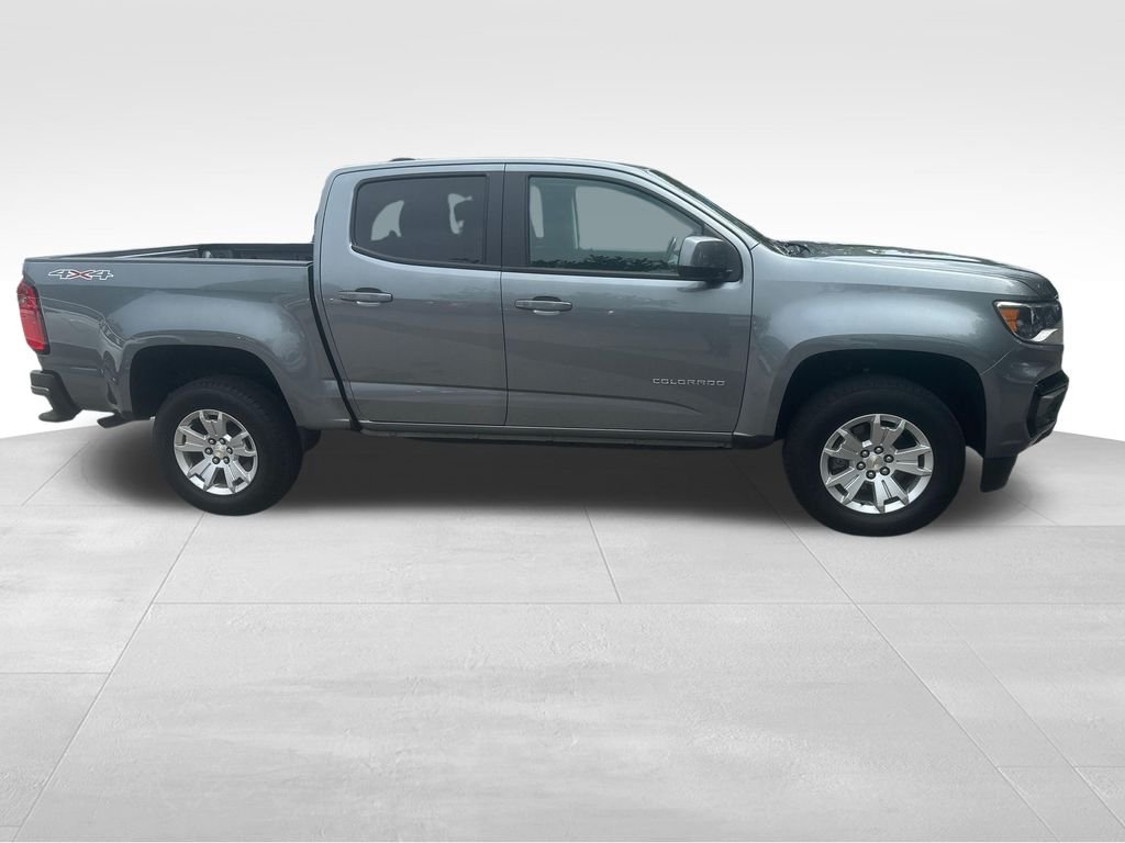 Used 2022 Gray Chevrolet LT image 27