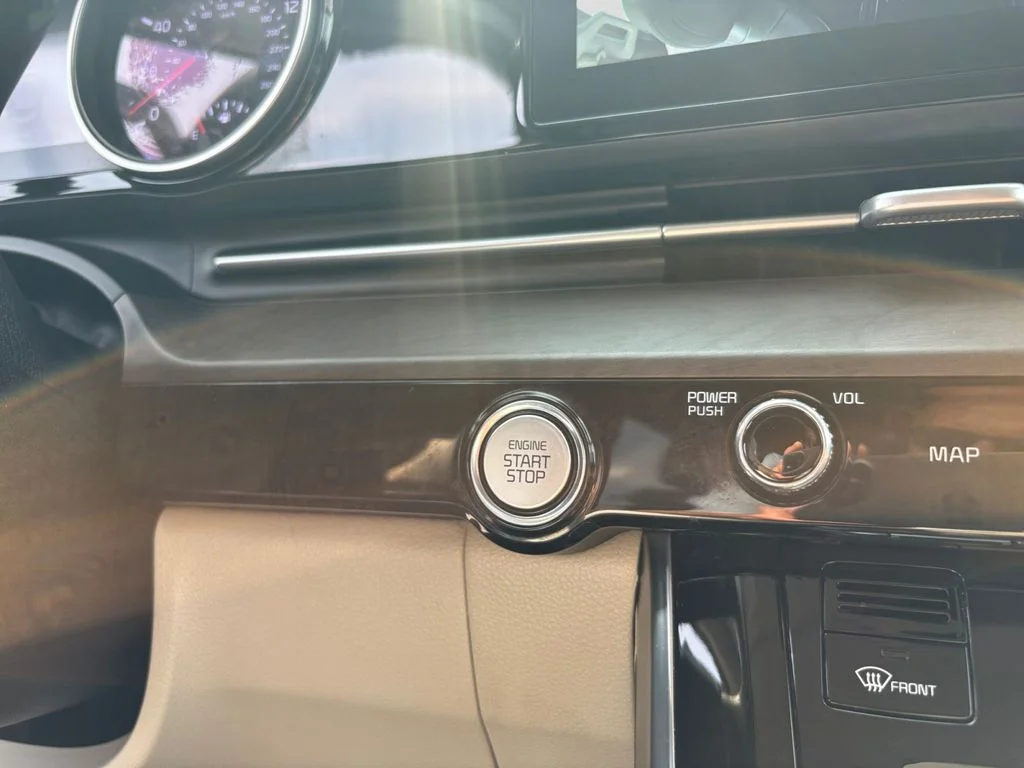 Used 2022 Red Kia SX image 28