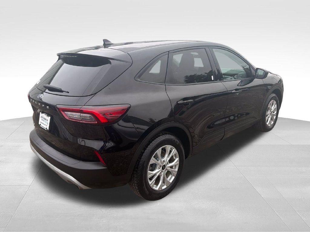 Used 2025 Black Ford Active image 5