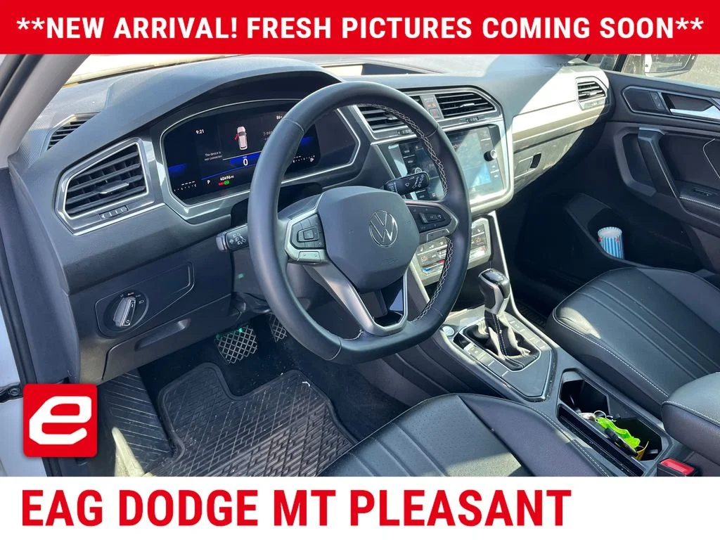Used 2024  Volkswagen 2.0T SE image 6