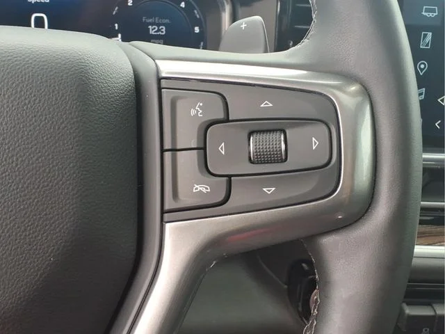 Certified Used 2025 White Chevrolet RST image 14