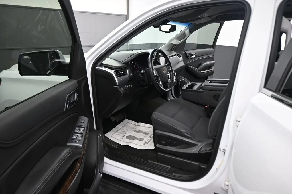 Used 2018 White Chevrolet LS image 38