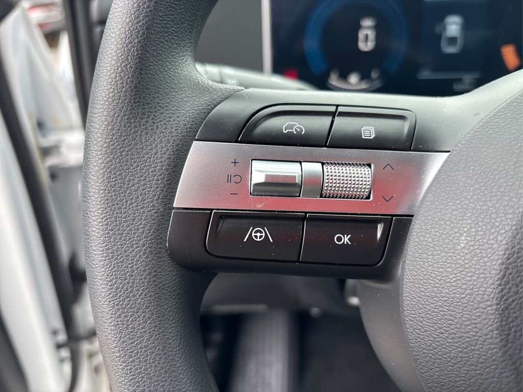 2025 Hyundai Santa Cruz SE - Photo 28