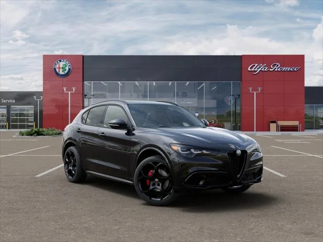 New 2025 Vulcano Black Metallic Exterior Paint Alfa Romeo  image 38