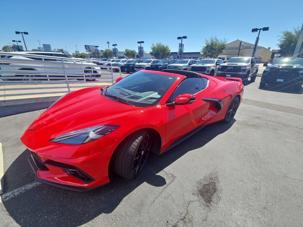 Used 2020 TORCH RED Chevrolet 3LT image 3