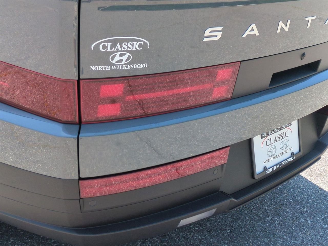 New 2026 Hampton Gray Hyundai SE image 12