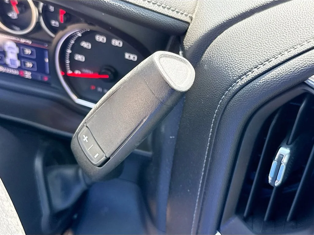 Used 2019 Shadow Gray Metallic Chevrolet LTZ image 16