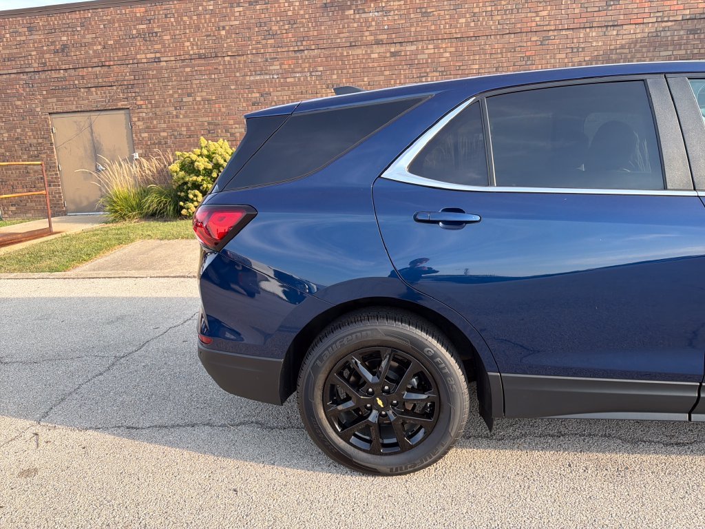 Used 2023 BLUE GLOW METALLIC Chevrolet LT image 32