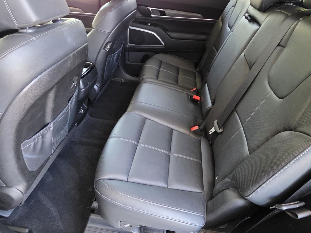 Used 2022 Purple Kia EX image 11