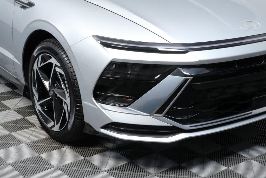 New 2026 Aero Silver Hyundai SEL Sport image 13