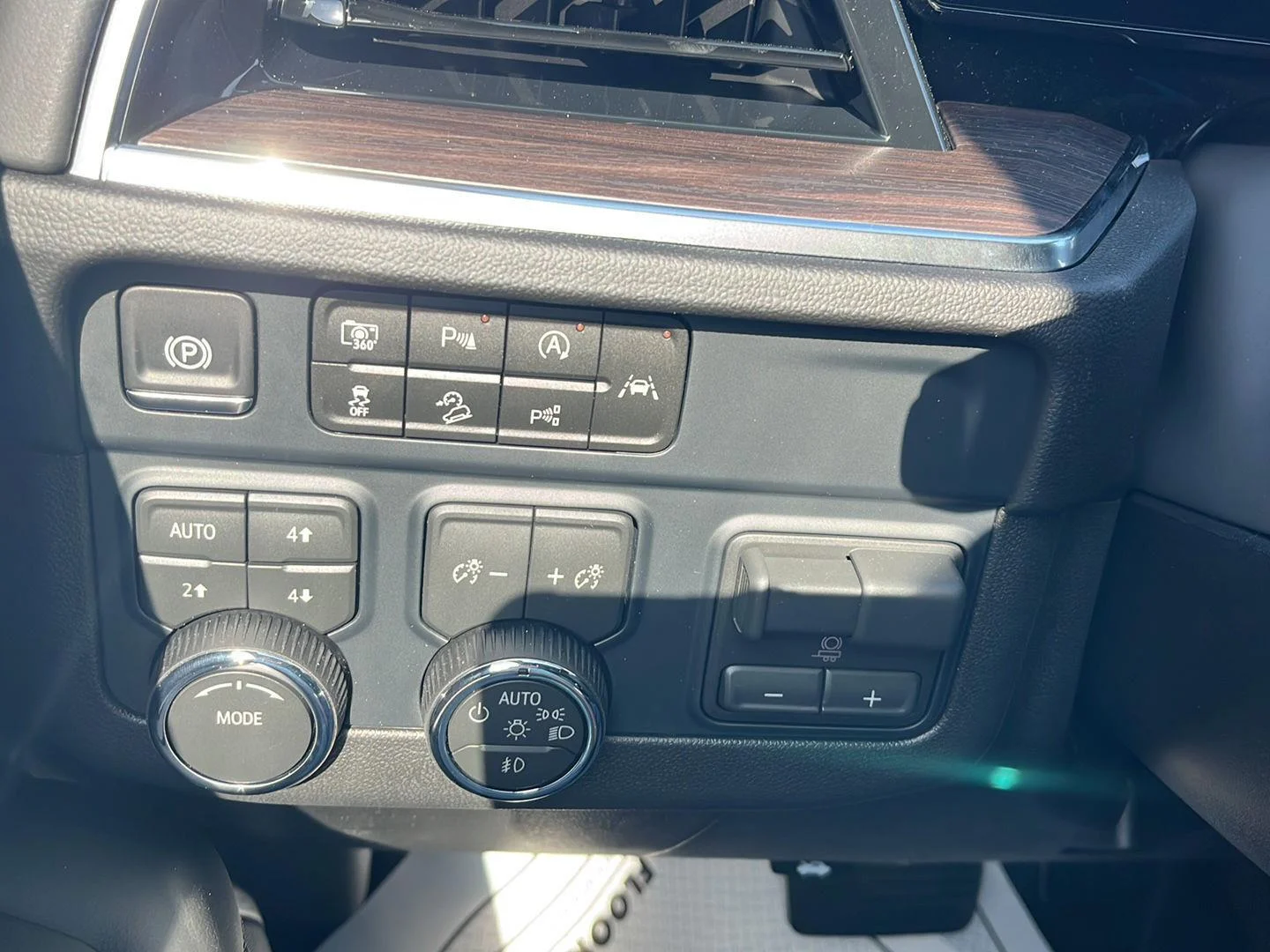 2026 Chevrolet Tahoe LT - Photo 14