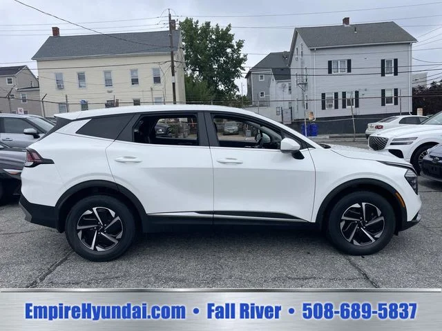 2024 Kia Sportage LX Hybrid - Photo 3