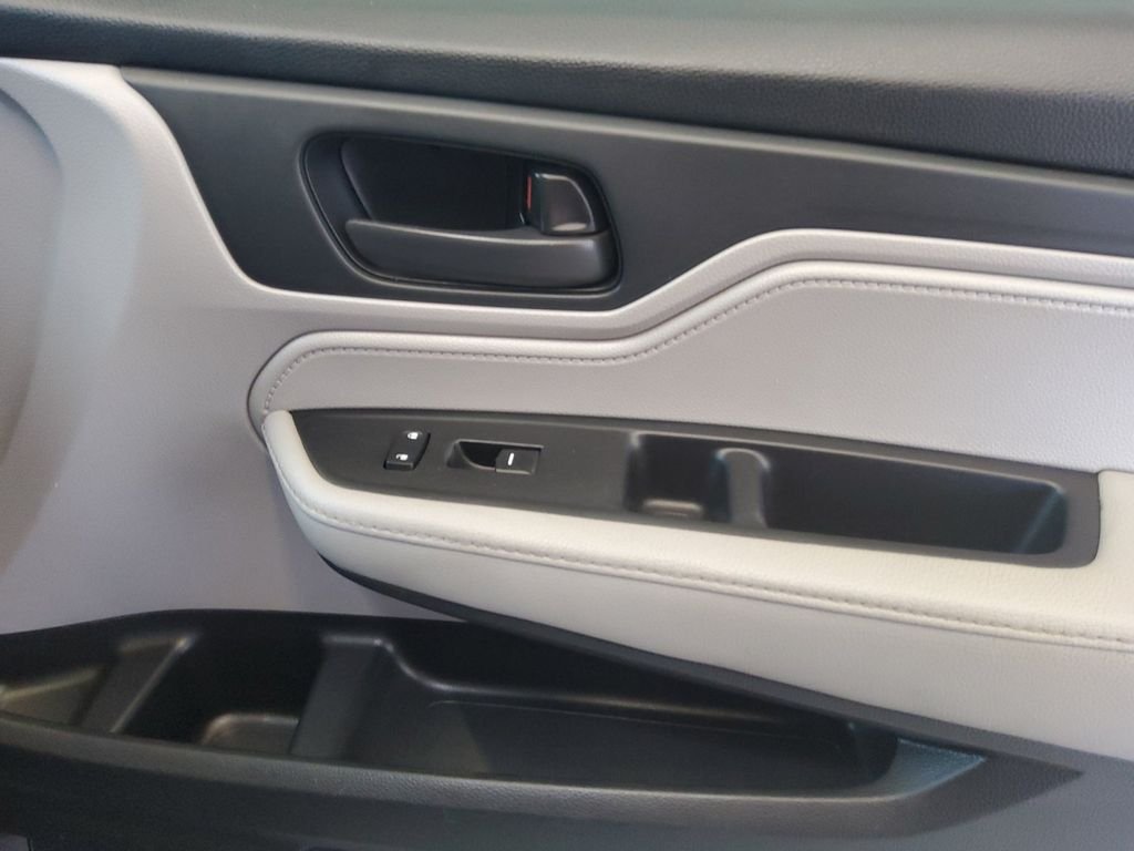 Used 2019  Honda EX image 15