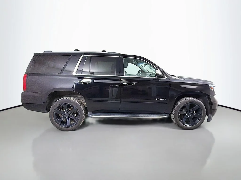 Used 2019 Black Chevrolet Premier image 5