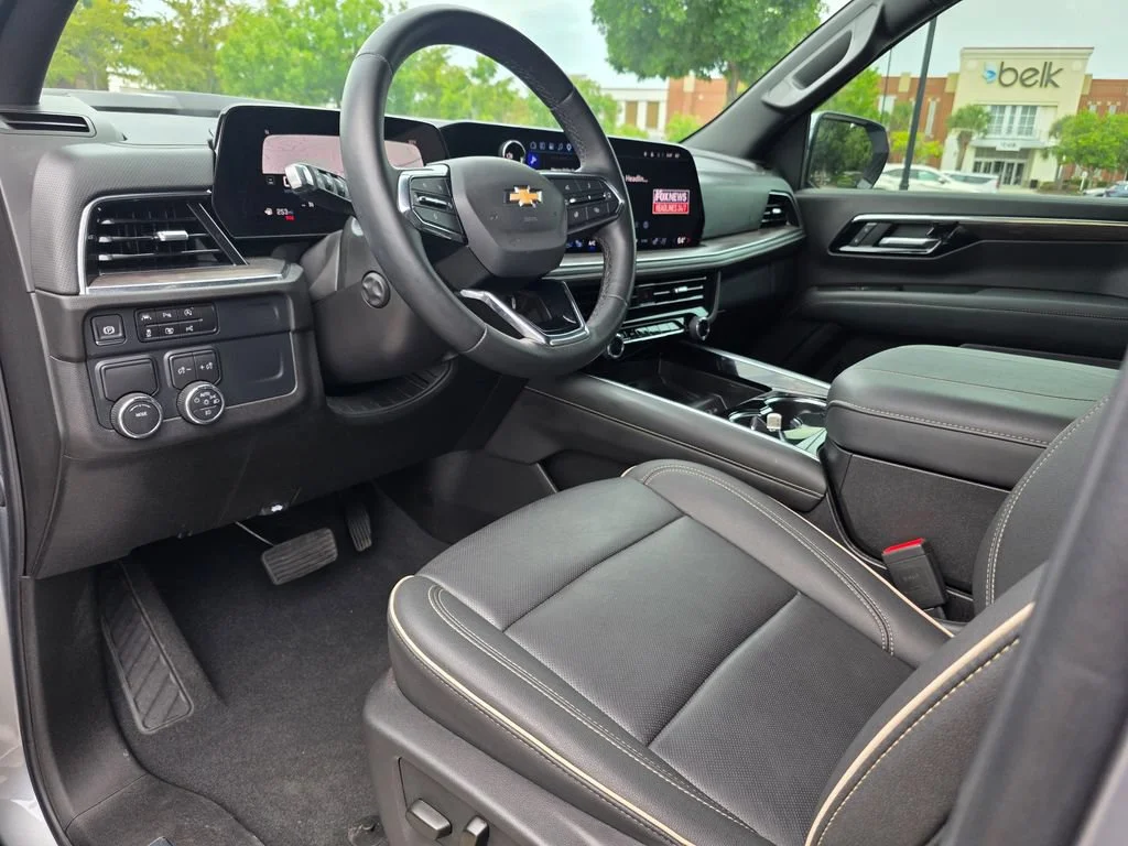 Used 2025 Sterling Gray Metallic Chevrolet Premier image 11