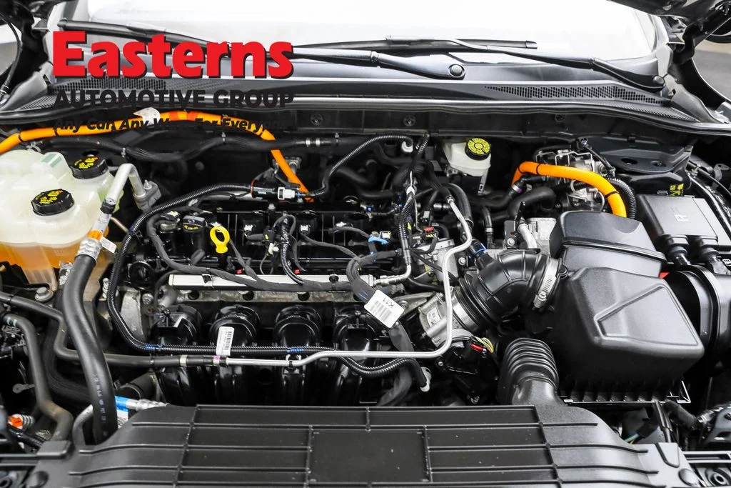 Used 2021 Black Ford SEL image 7