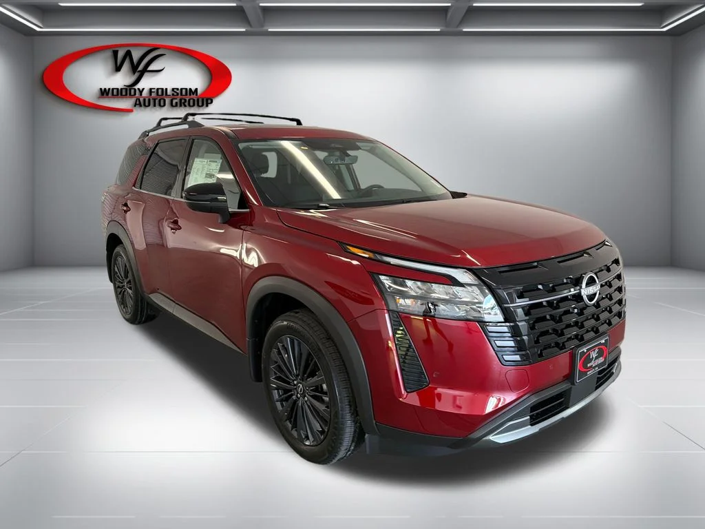 New 2026 Scarlet Ember Tintcoat Nissan SL image 3