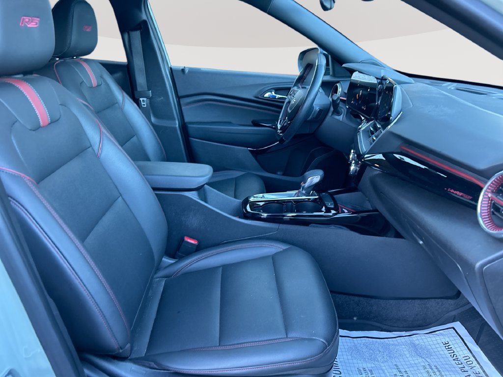 Used 2024 Green Chevrolet 2RS image 28