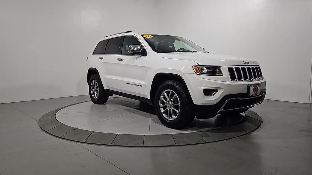 Used 2016 White Jeep Limited image 8