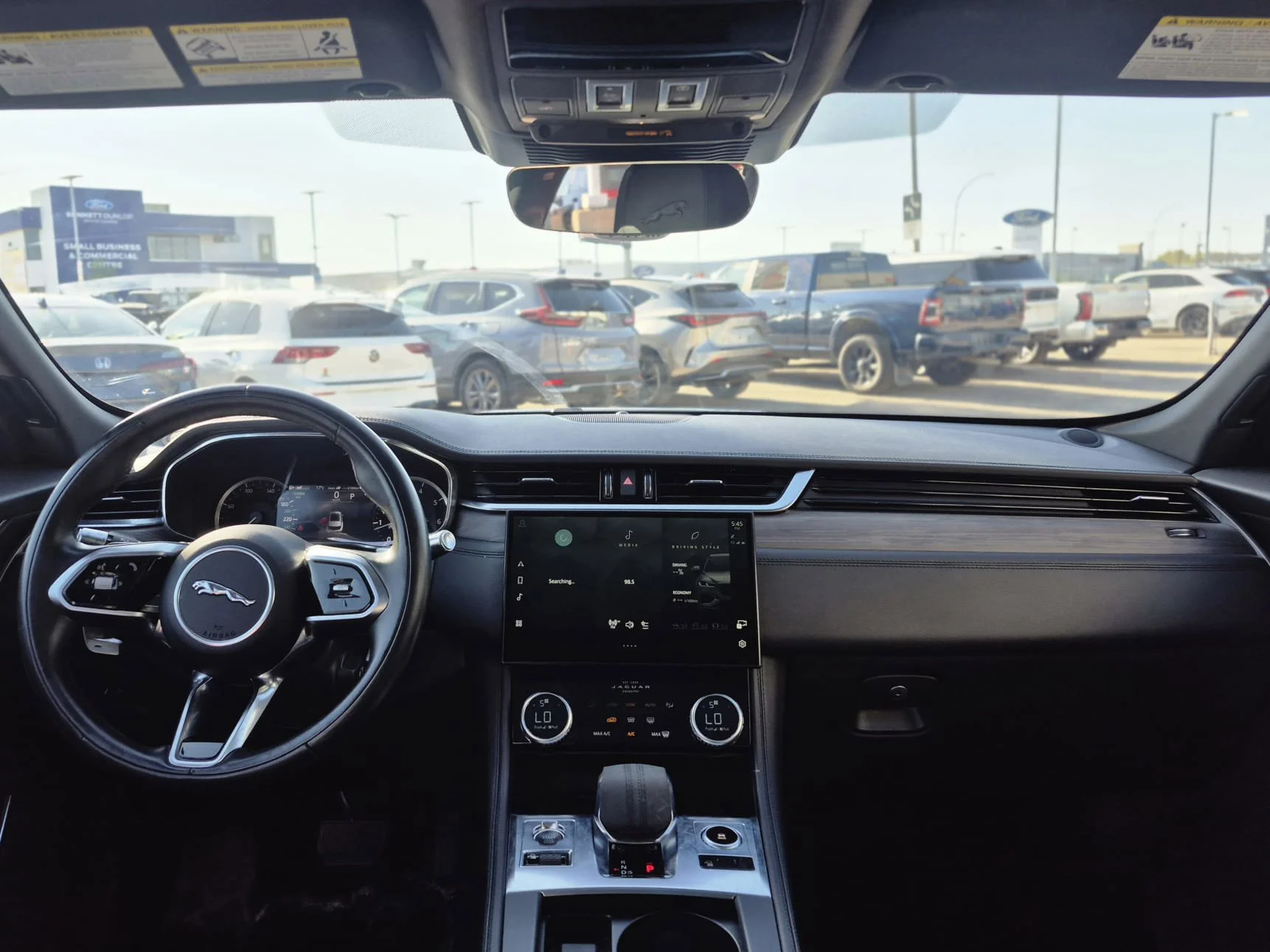 Used 2022 Fuji White Jaguar P250 S AWD*Nav | Htd Leather | Pano Roof | Htd Wheel | Blind Spot Detect | Meridian Audio | CarPlay image 10