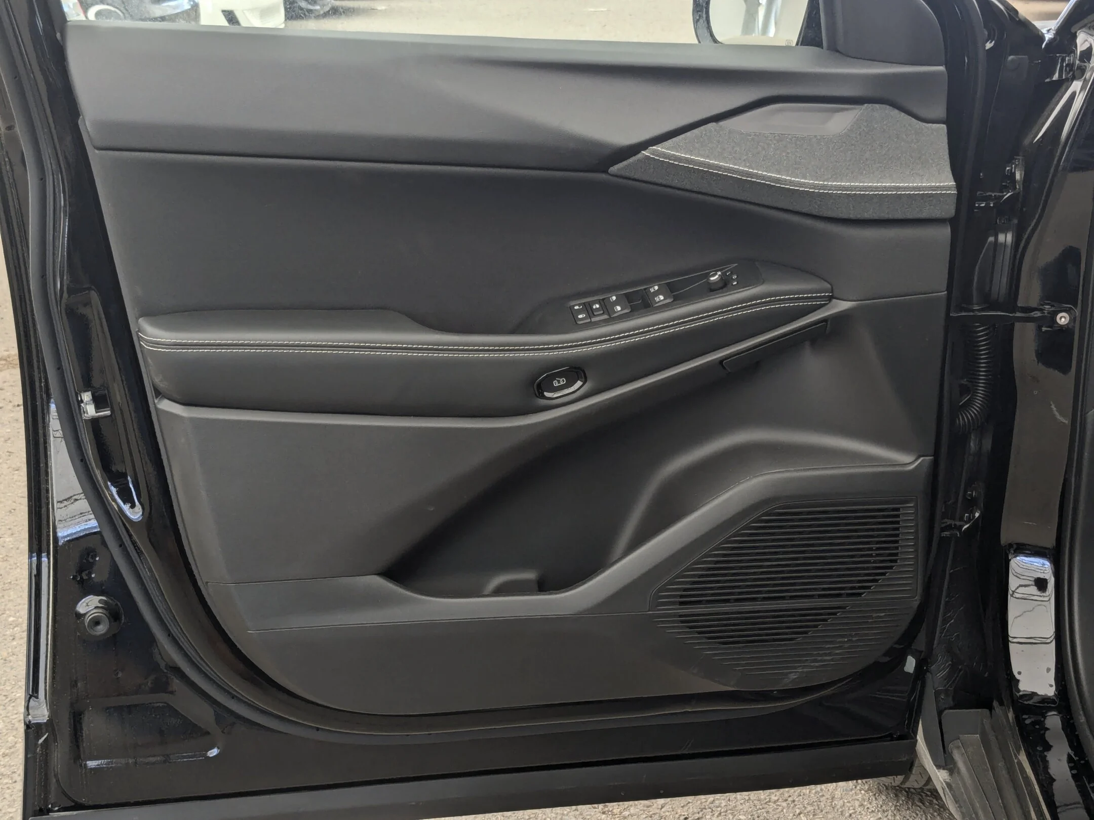 New 2026 Black Jeep Laredo - - Hybrid - Adaptive Cruise - 12.3 Display - Heated Seats/Wheel - Remote Start & More! image 12