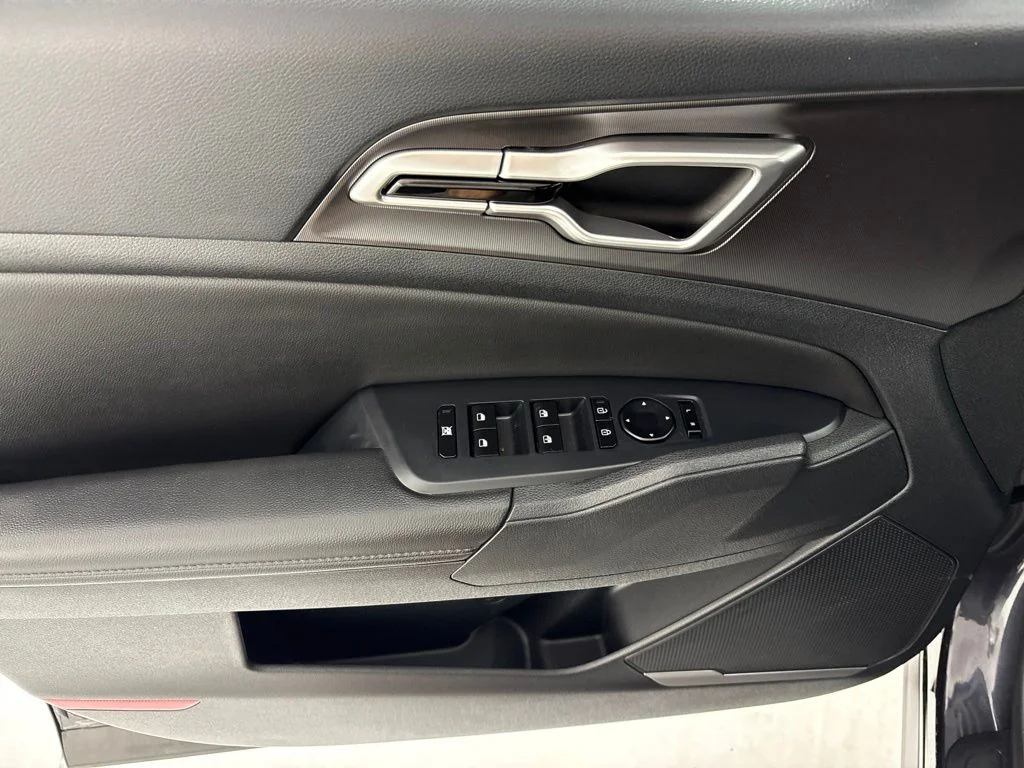 New 2026 Panthera Metal Kia EX image 24