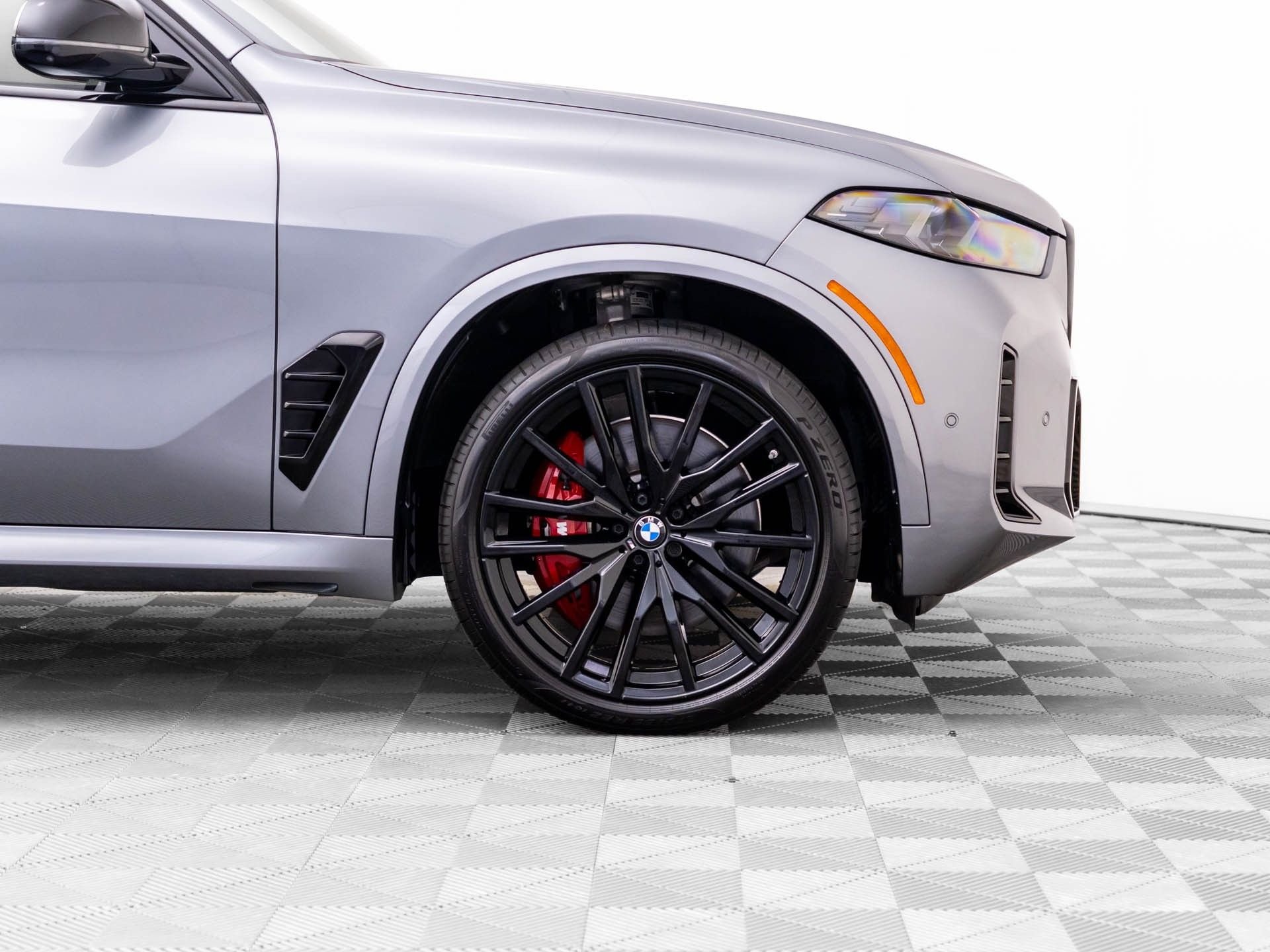 Certified Used 2025 Skyscraper Grey Metallic BMW M60i image 37