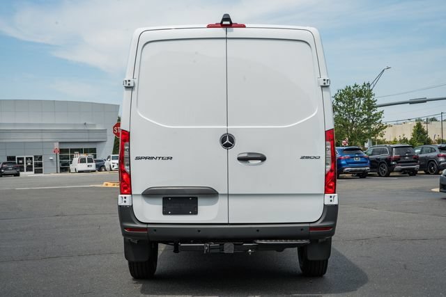 New 2026 Arctic White Mercedes-Benz Cargo 144 WB image 46