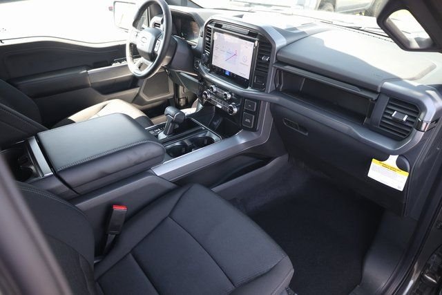 2025 Ford F-150 XLT - Photo 29