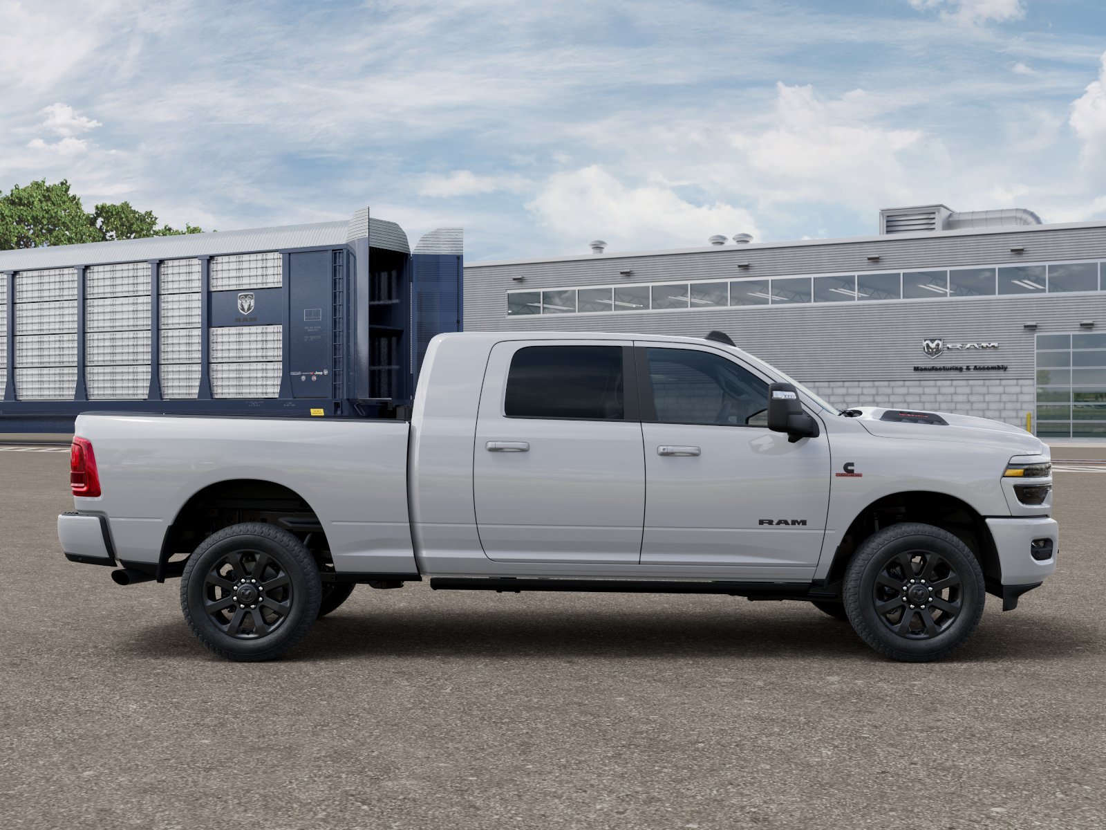 New 2026 Bright White Clear-Coat Exterior Paint RAM Laramie image 12