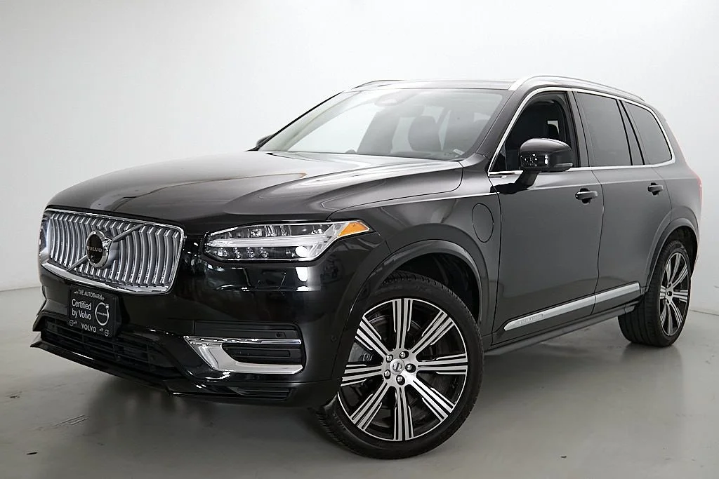 Used 2024 Black Volvo Ultimate image 2