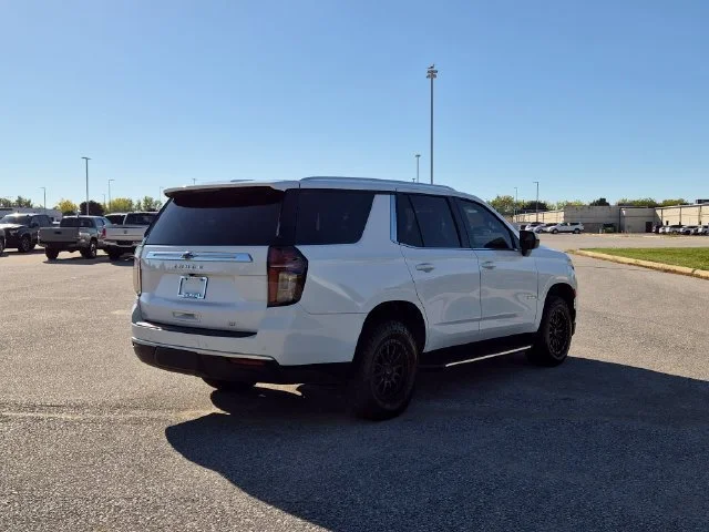 Used 2021 SUMMIT WHITE Chevrolet LT image 5