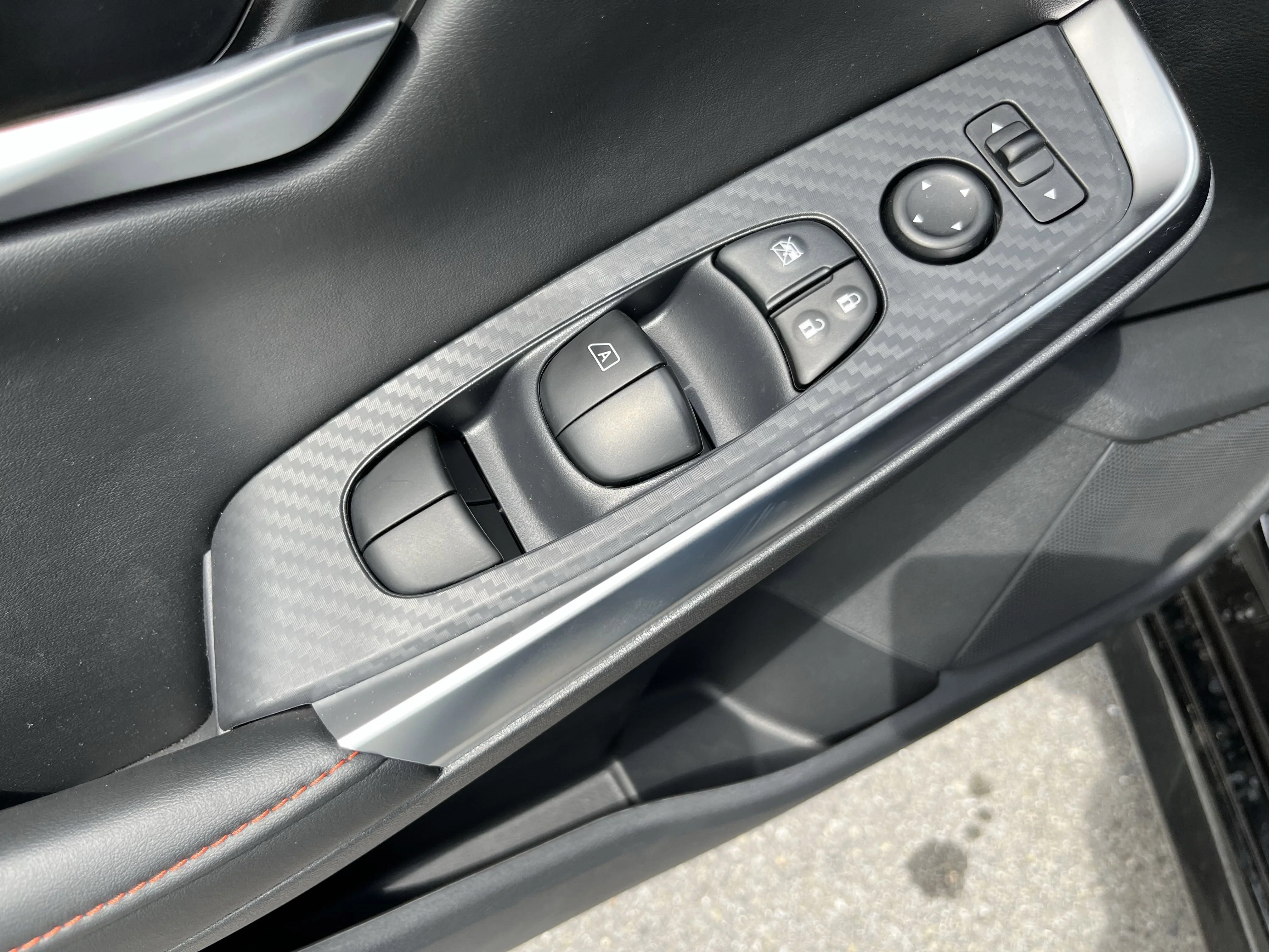 2025 Nissan Sentra SR - Photo 17