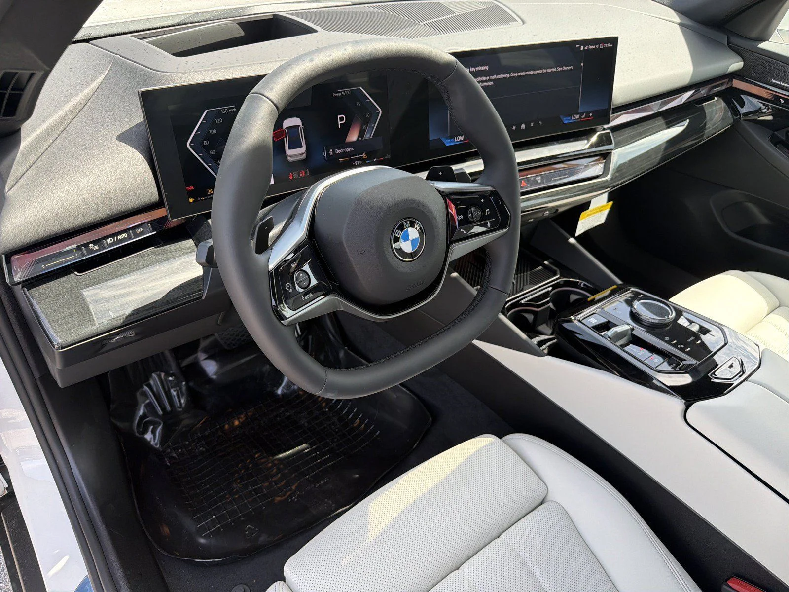 New 2027 Alpine White BMW 530i xDrive image 22
