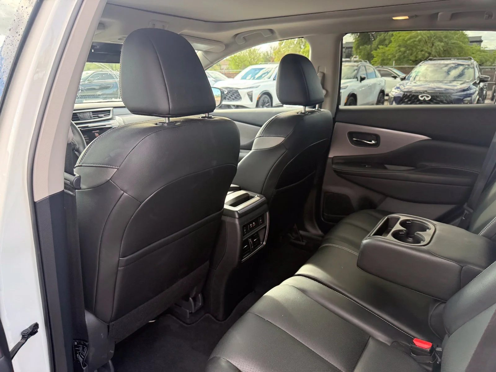 Used 2024 Pearl White Tricoat Nissan SL image 10
