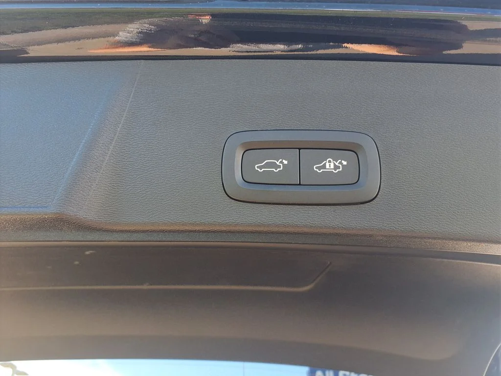 Certified Used 2023 Black Volvo B5 Plus Dark Theme image 12