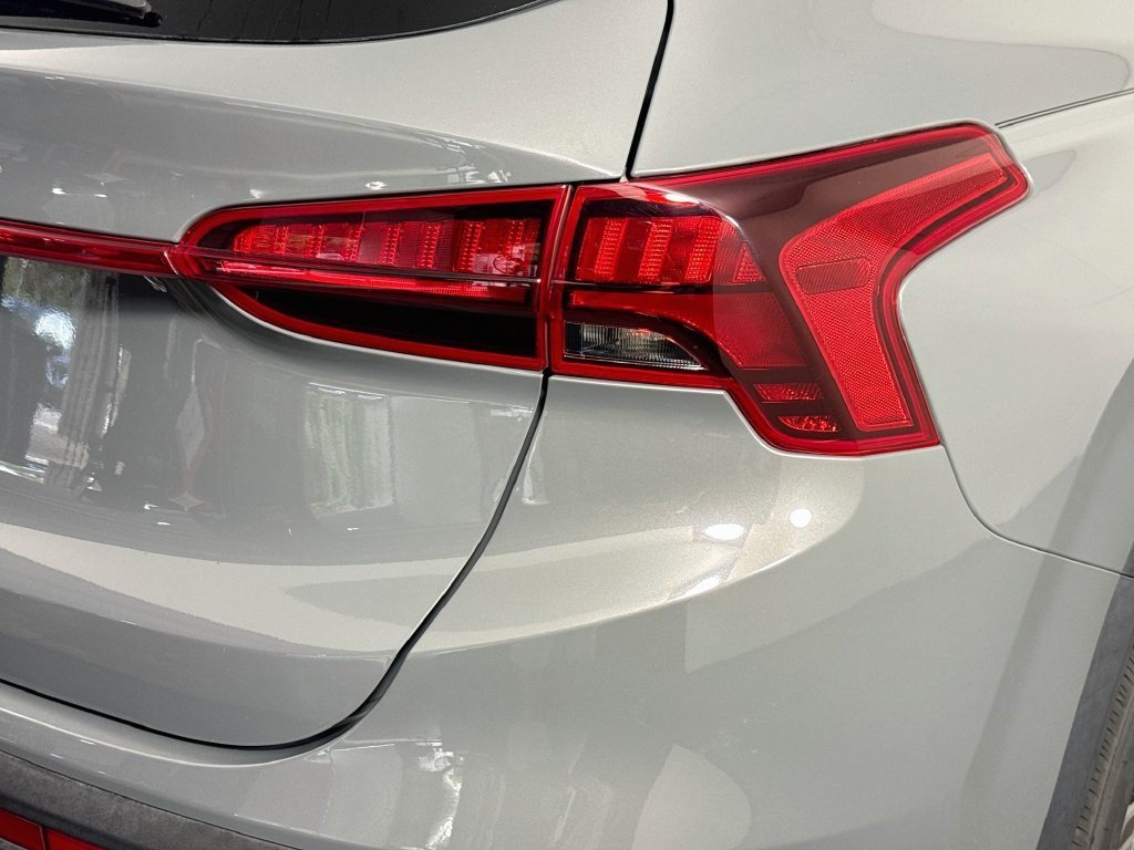 Used 2022 Hampton Gray Hyundai SEL image 30