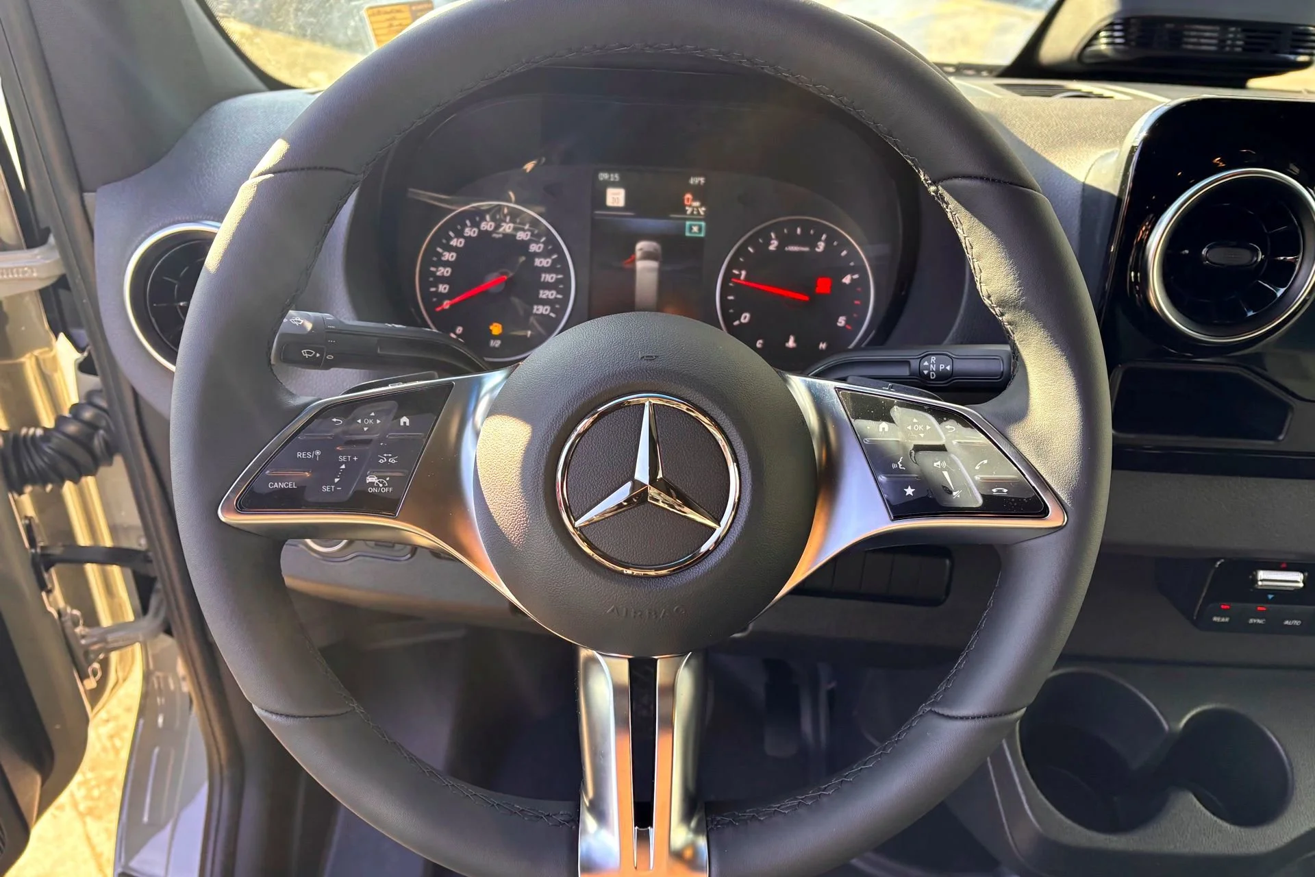 New 2026  Mercedes-Benz Cargo 144 WB image 11