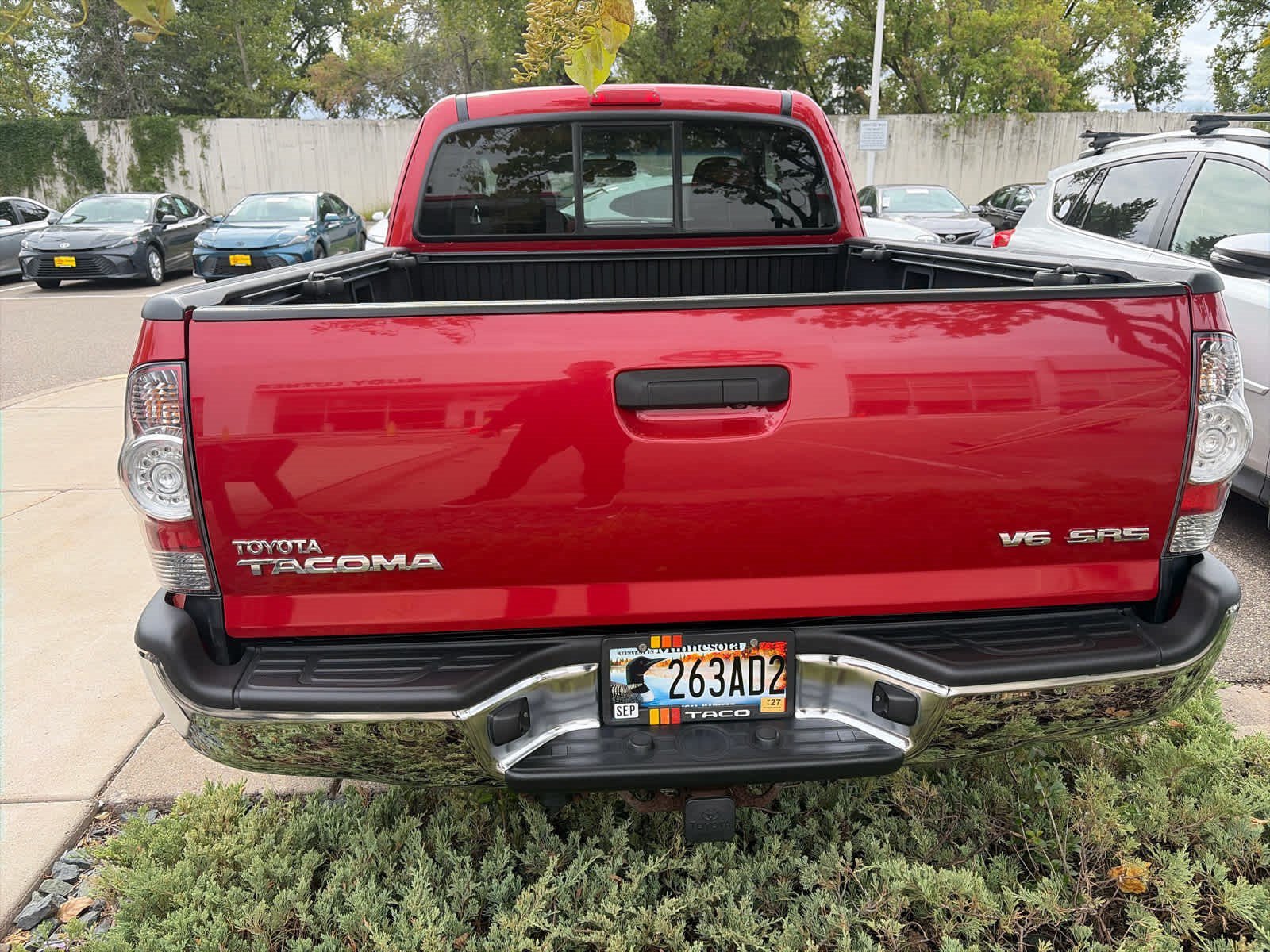 Used 2012 Barcelona Red Metallic Toyota  image 9