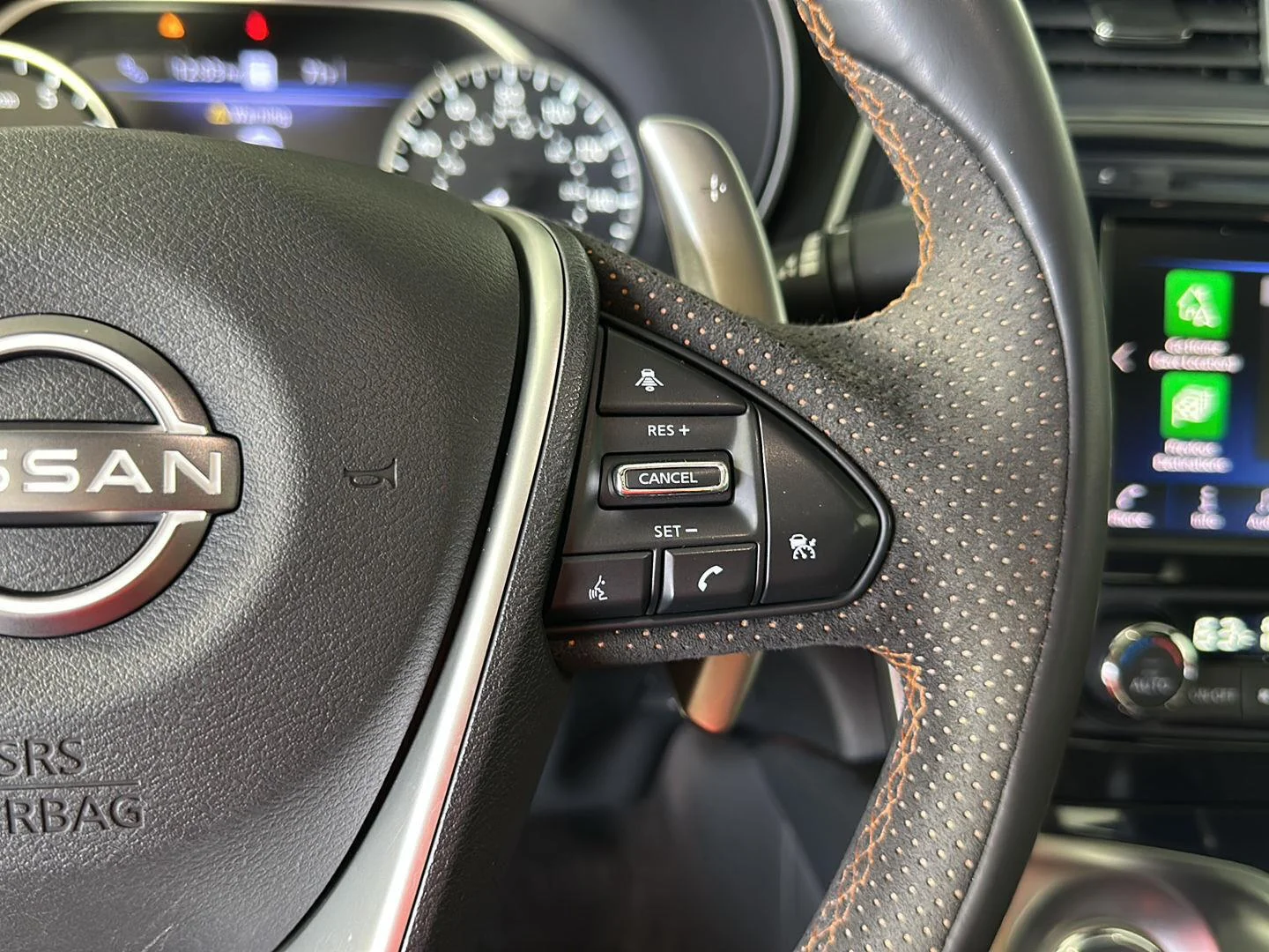 Used 2023 Pearl White Tricoat Nissan SR image 18