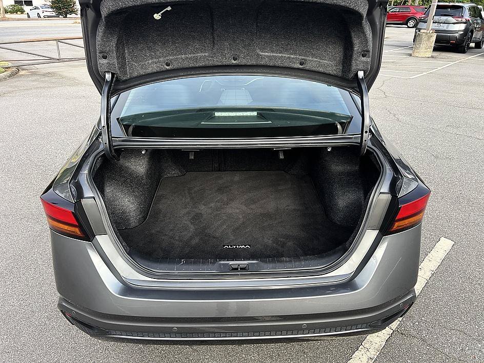 Certified Used 2025 Gun Metallic Nissan SV image 15