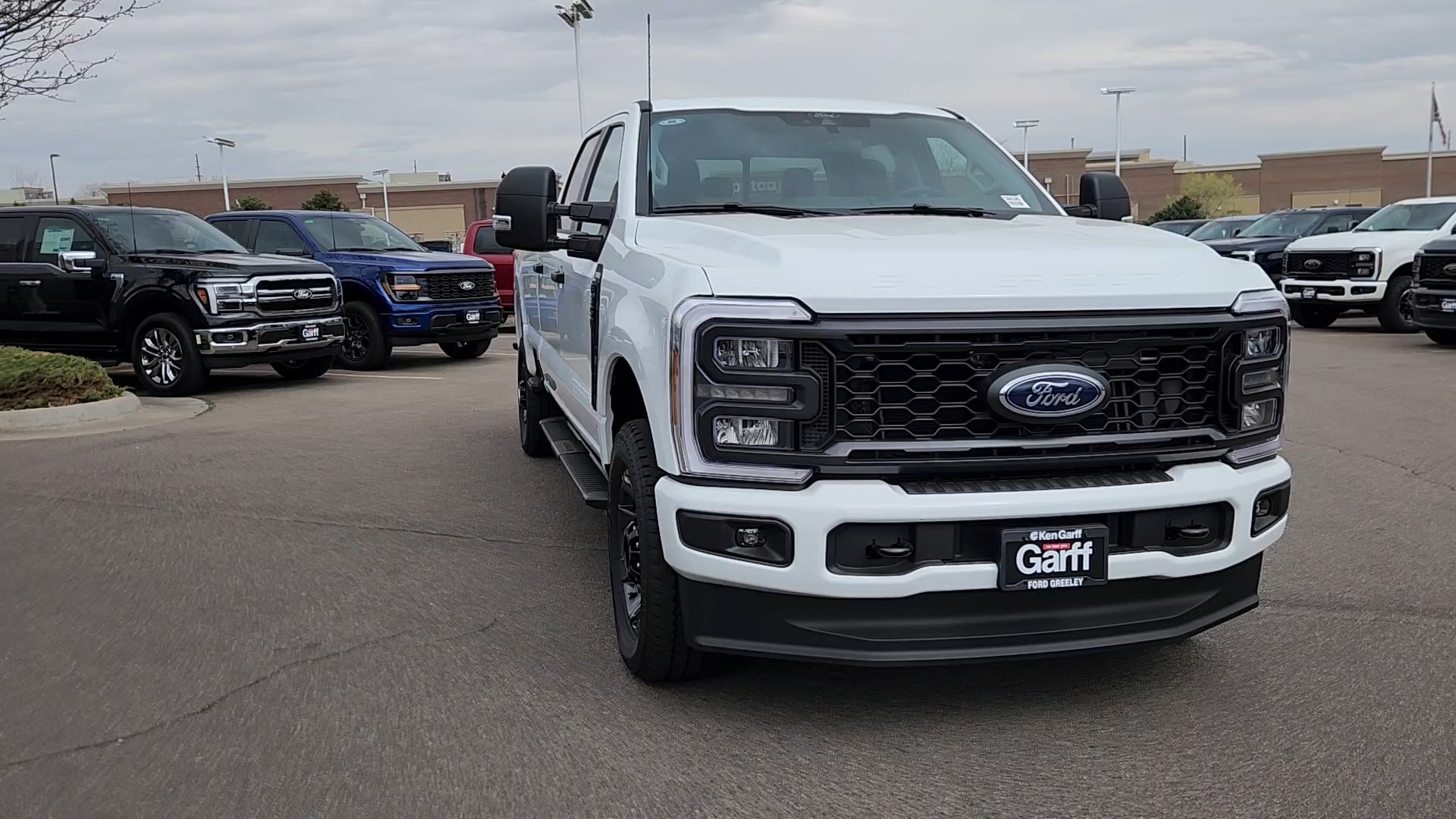 New 2026 Oxford White Ford XL image 5